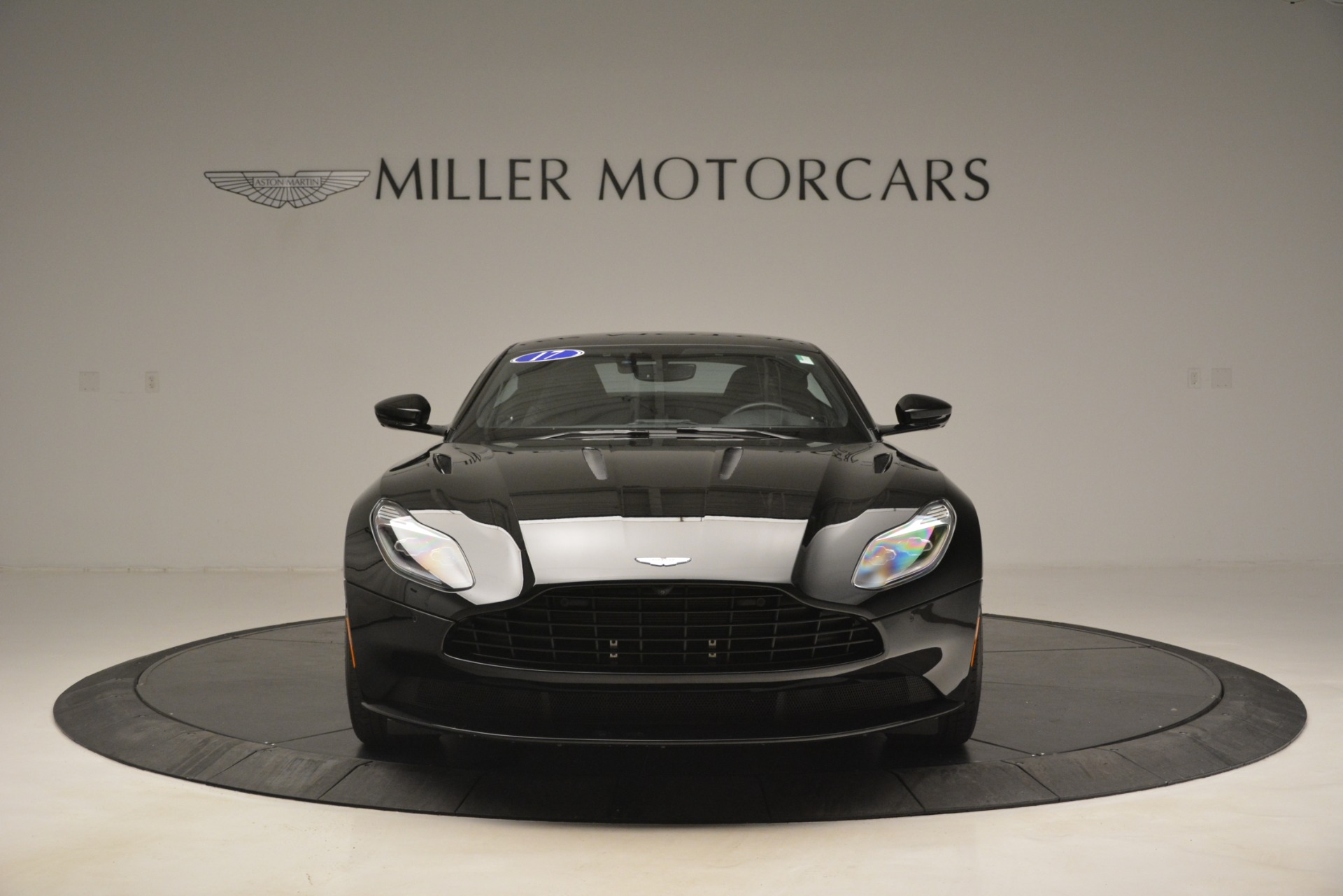 2017 Aston Martin Db11 V12 Coupe Stock F1904a For Sale Near