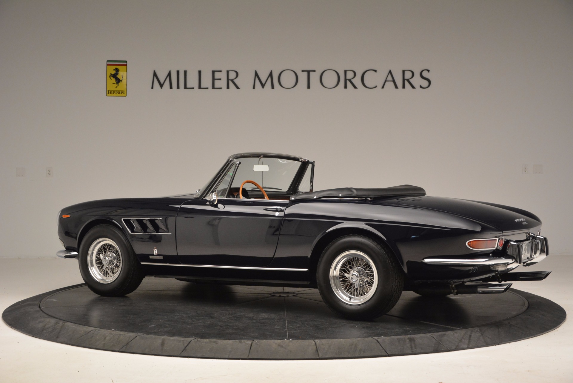 ferrari 275 convertible