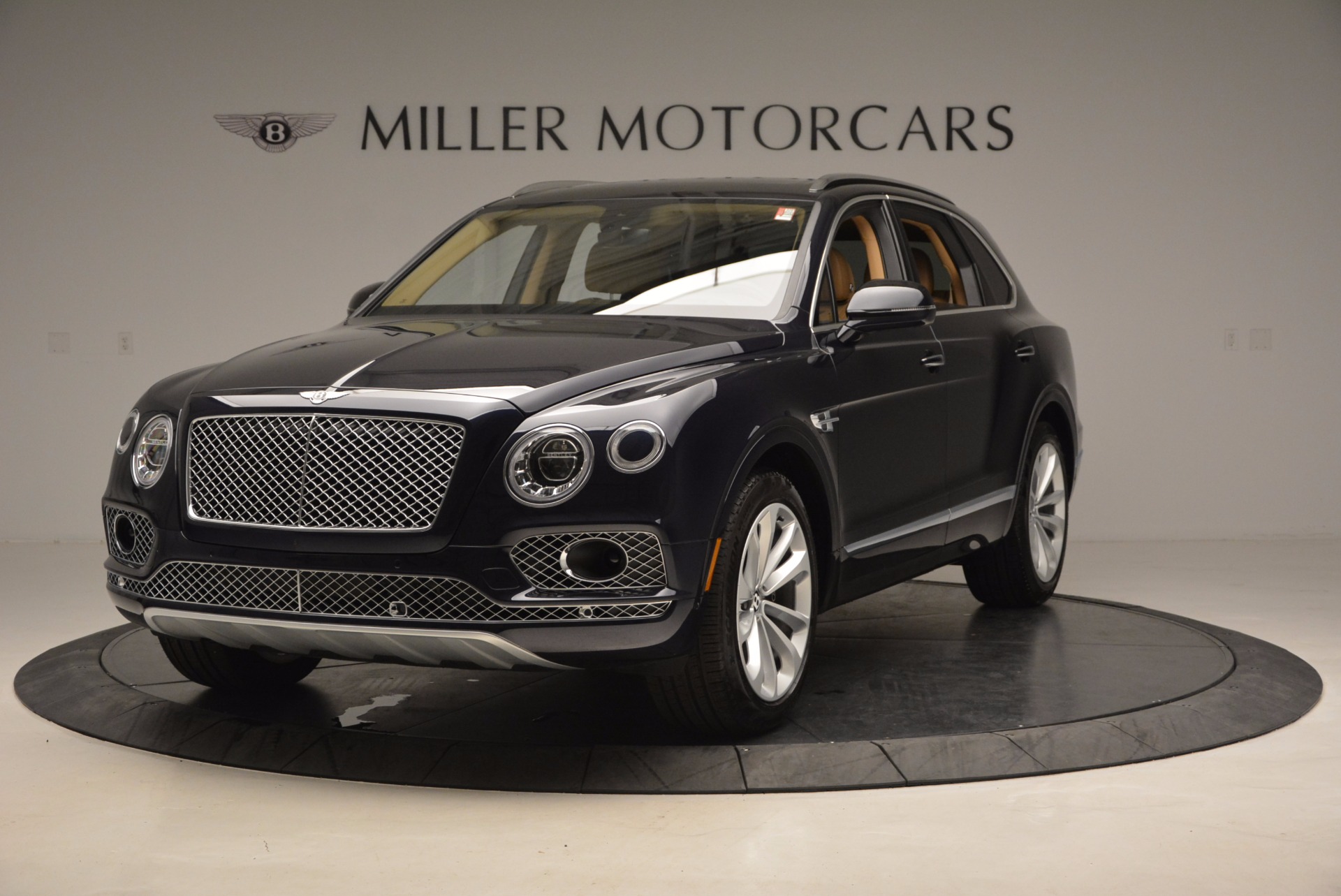 Used 2017 Bentley Bentayga W12 for sale Sold at Aston Martin of Greenwich in Greenwich CT 06830 1