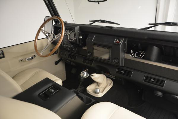 Used 1985 LAND ROVER Defender 110 for sale Sold at Aston Martin of Greenwich in Greenwich CT 06830 15