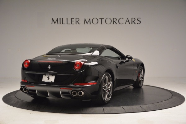 Used 2015 Ferrari California T for sale $155,900 at Aston Martin of Greenwich in Greenwich CT 06830 19