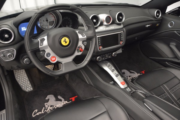 Used 2015 Ferrari California T for sale Sold at Aston Martin of Greenwich in Greenwich CT 06830 25