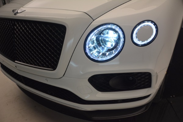 New 2018 Bentley Bentayga Black Edition for sale Sold at Aston Martin of Greenwich in Greenwich CT 06830 16