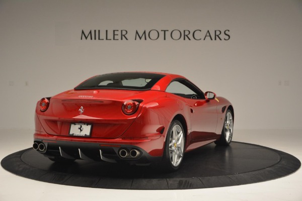 Used 2015 Ferrari California T for sale Sold at Aston Martin of Greenwich in Greenwich CT 06830 19