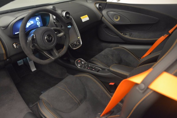 Used 2017 McLaren 570 GT for sale $169,900 at Aston Martin of Greenwich in Greenwich CT 06830 15