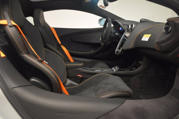 Used 2017 McLaren 570 GT for sale $169,900 at Aston Martin of Greenwich in Greenwich CT 06830 19