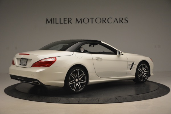 Used 2015 Mercedes Benz SL-Class SL 550 for sale Sold at Aston Martin of Greenwich in Greenwich CT 06830 21