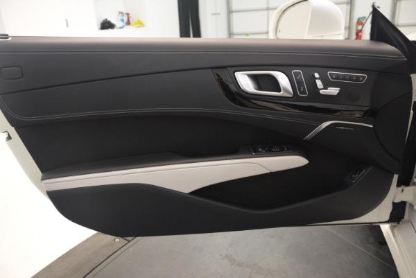 Used 2015 Mercedes-Benz SL-Class SL 550 for sale Sold at Aston Martin of Greenwich in Greenwich CT 06830 28