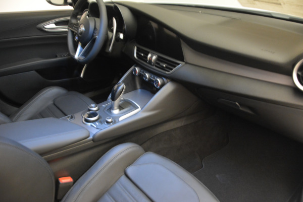 New 2017 Alfa Romeo Giulia Ti Sport Q4 for sale Sold at Aston Martin of Greenwich in Greenwich CT 06830 19