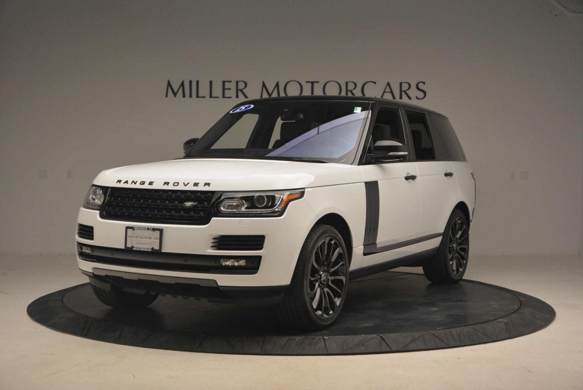 Used 2015 Land Rover Range Rover Supercharged for sale Sold at Aston Martin of Greenwich in Greenwich CT 06830 1