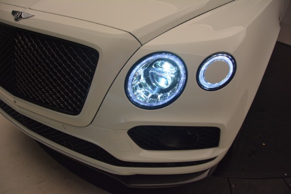 Used 2018 Bentley Bentayga Black Edition for sale Sold at Aston Martin of Greenwich in Greenwich CT 06830 17