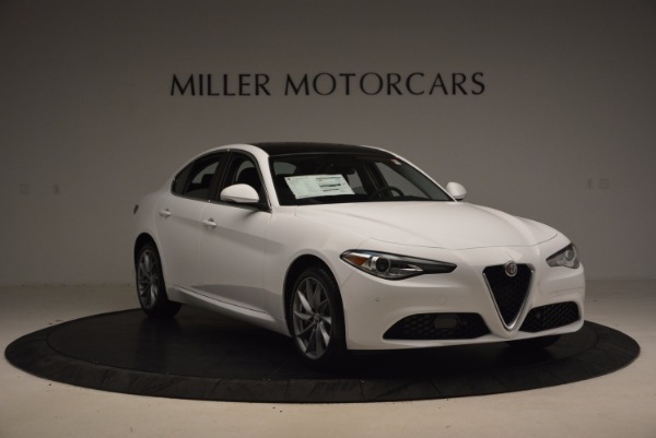 New 2017 Alfa Romeo Giulia Q4 for sale Sold at Aston Martin of Greenwich in Greenwich CT 06830 11