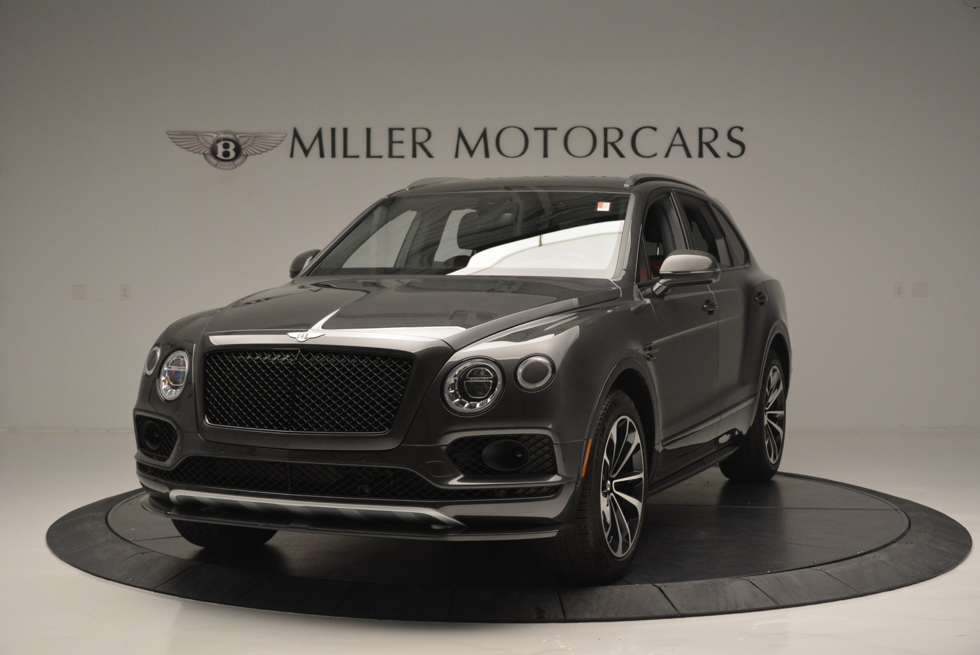 Used 2018 Bentley Bentayga W12 Signature for sale Sold at Aston Martin of Greenwich in Greenwich CT 06830 1