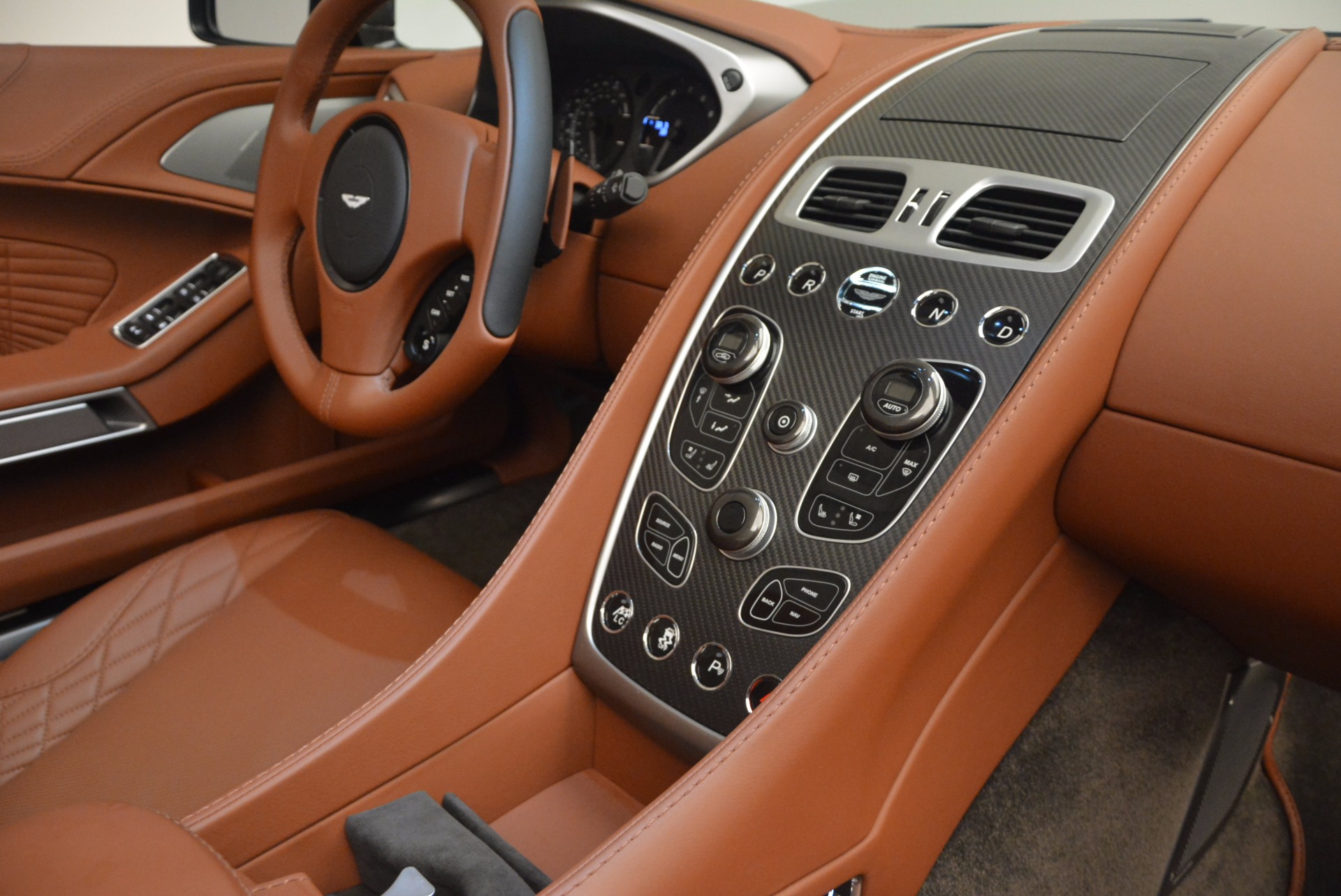 Pre Owned 18 Aston Martin Vanquish S Convertible For Sale Special Pricing Aston Martin Of Greenwich Stock A1246b