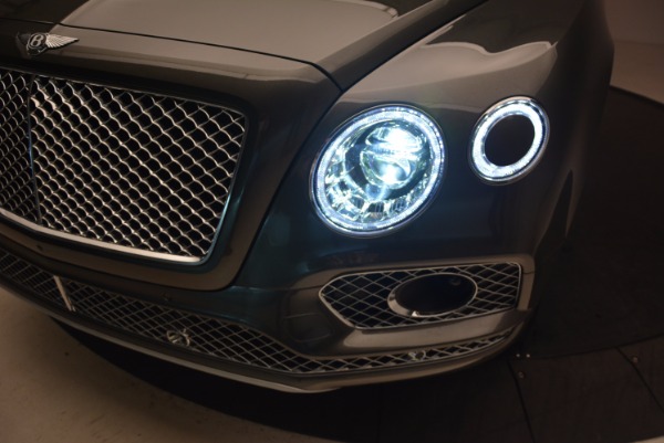 New 2018 Bentley Bentayga for sale Sold at Aston Martin of Greenwich in Greenwich CT 06830 17