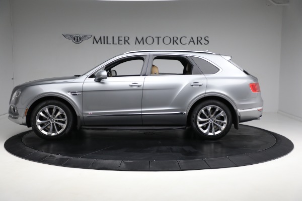Used 2018 Bentley Bentayga W12 Signature Edition for sale $94,900 at Aston Martin of Greenwich in Greenwich CT 06830 3