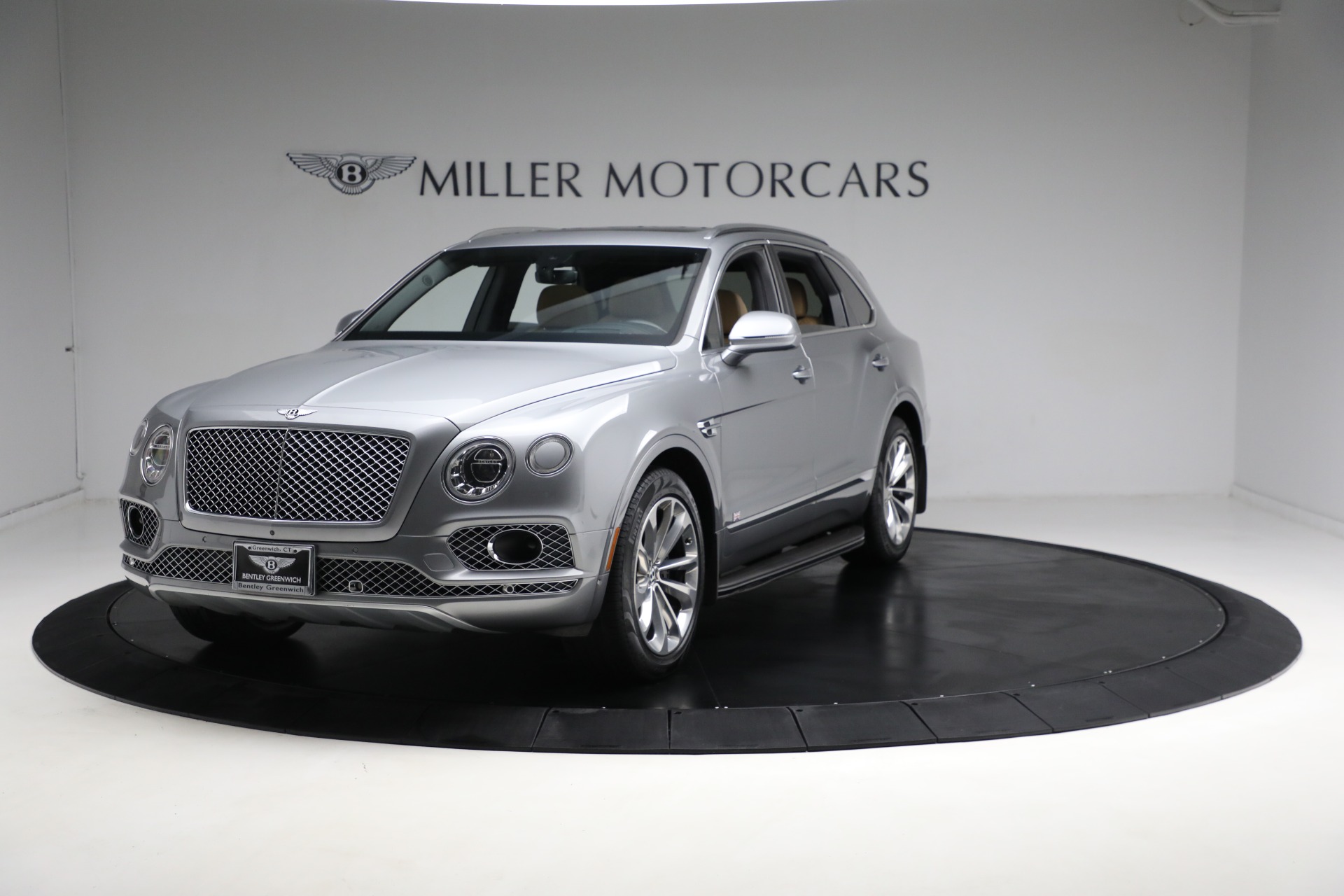 Used 2018 Bentley Bentayga W12 Signature Edition for sale Sold at Aston Martin of Greenwich in Greenwich CT 06830 1