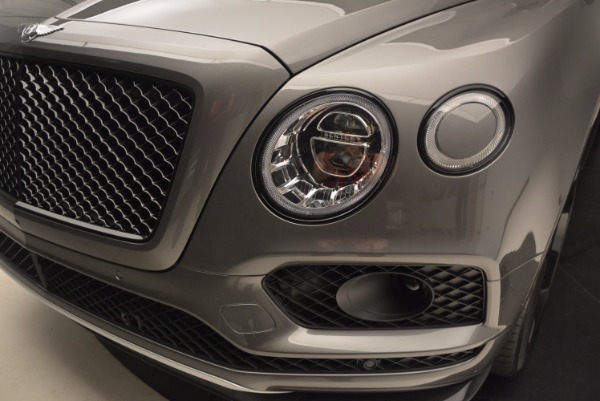 New 2018 Bentley Bentayga Black Edition for sale Sold at Aston Martin of Greenwich in Greenwich CT 06830 17