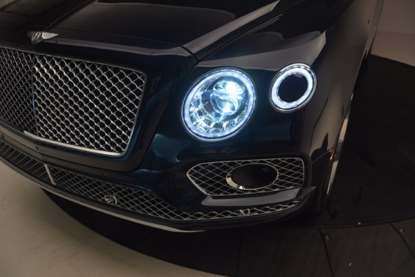 Used 2018 Bentley Bentayga W12 Signature for sale Sold at Aston Martin of Greenwich in Greenwich CT 06830 19