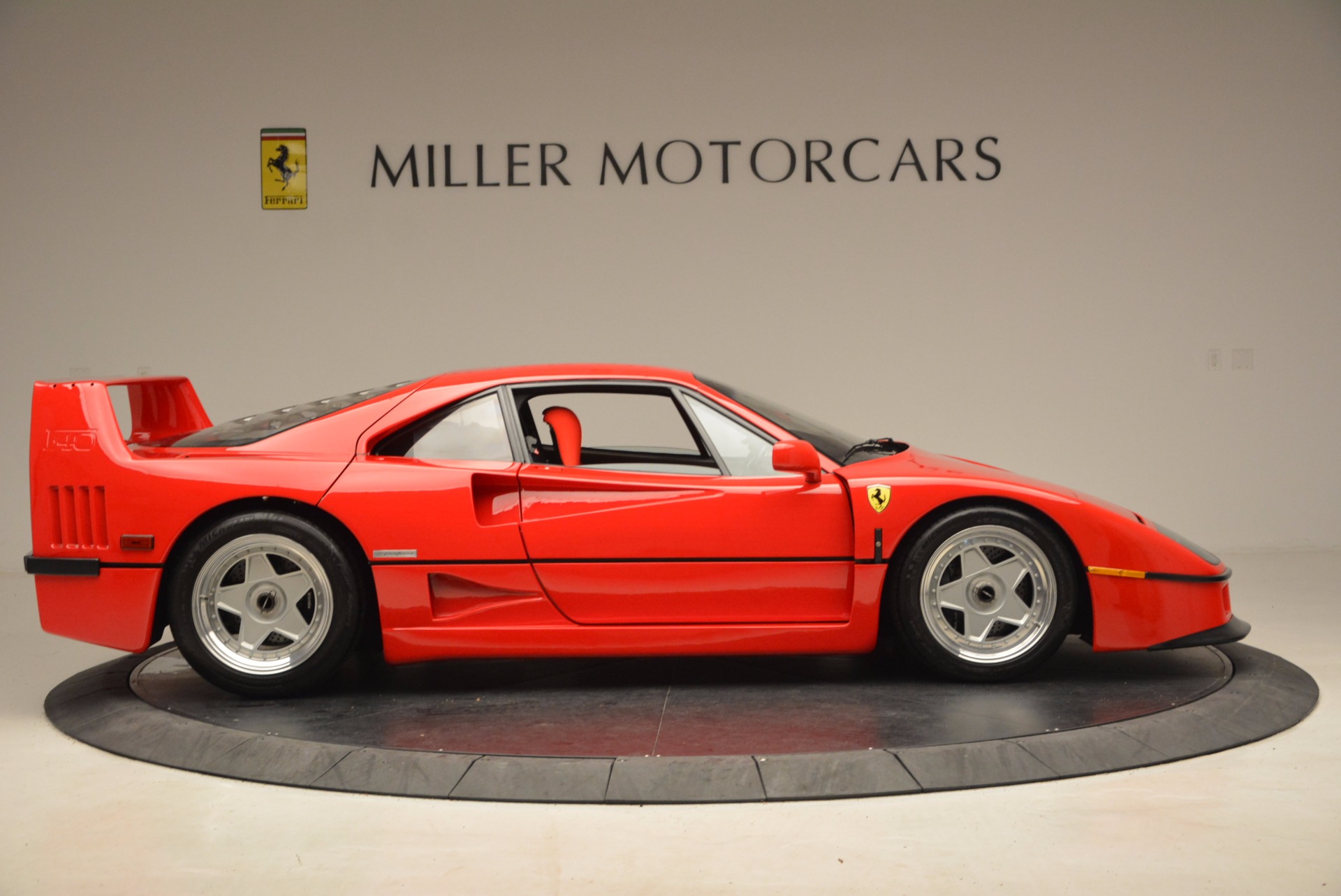 Pre Owned 1992 Ferrari F40 For Sale Special Pricing Aston Martin Of Greenwich Stock 4389