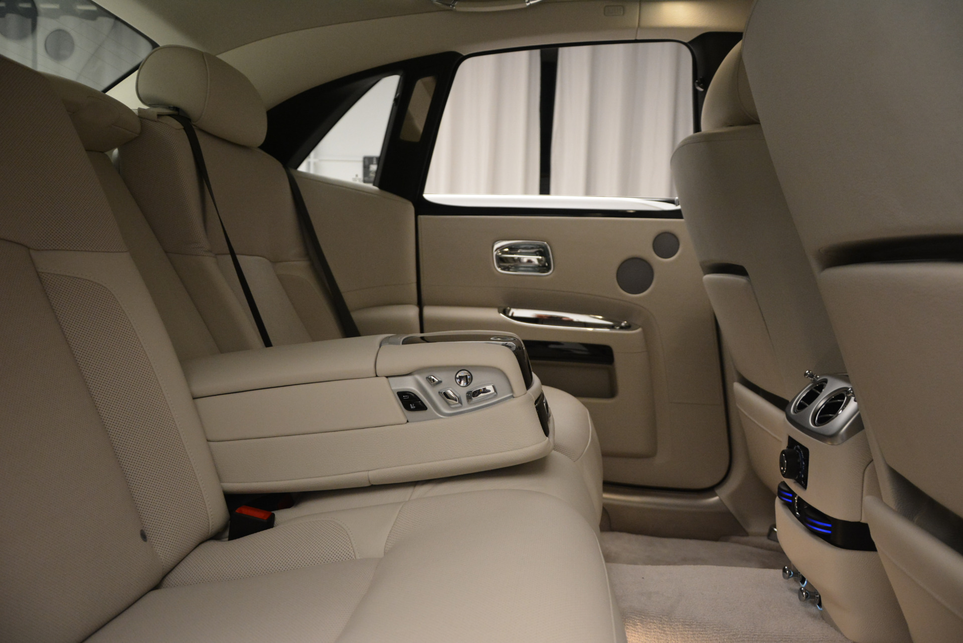 Pre-Owned 2010 Rolls-Royce Ghost For Sale (Special Pricing) | Miller ...