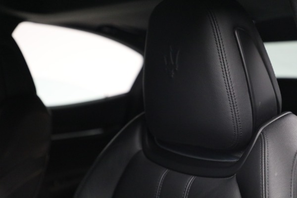 Used 2018 Maserati Ghibli S Q4 Gransport for sale $58,900 at Aston Martin of Greenwich in Greenwich CT 06830 17