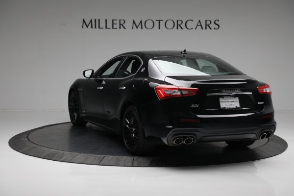 Used 2018 Maserati Ghibli S Q4 Gransport for sale Sold at Aston Martin of Greenwich in Greenwich CT 06830 5