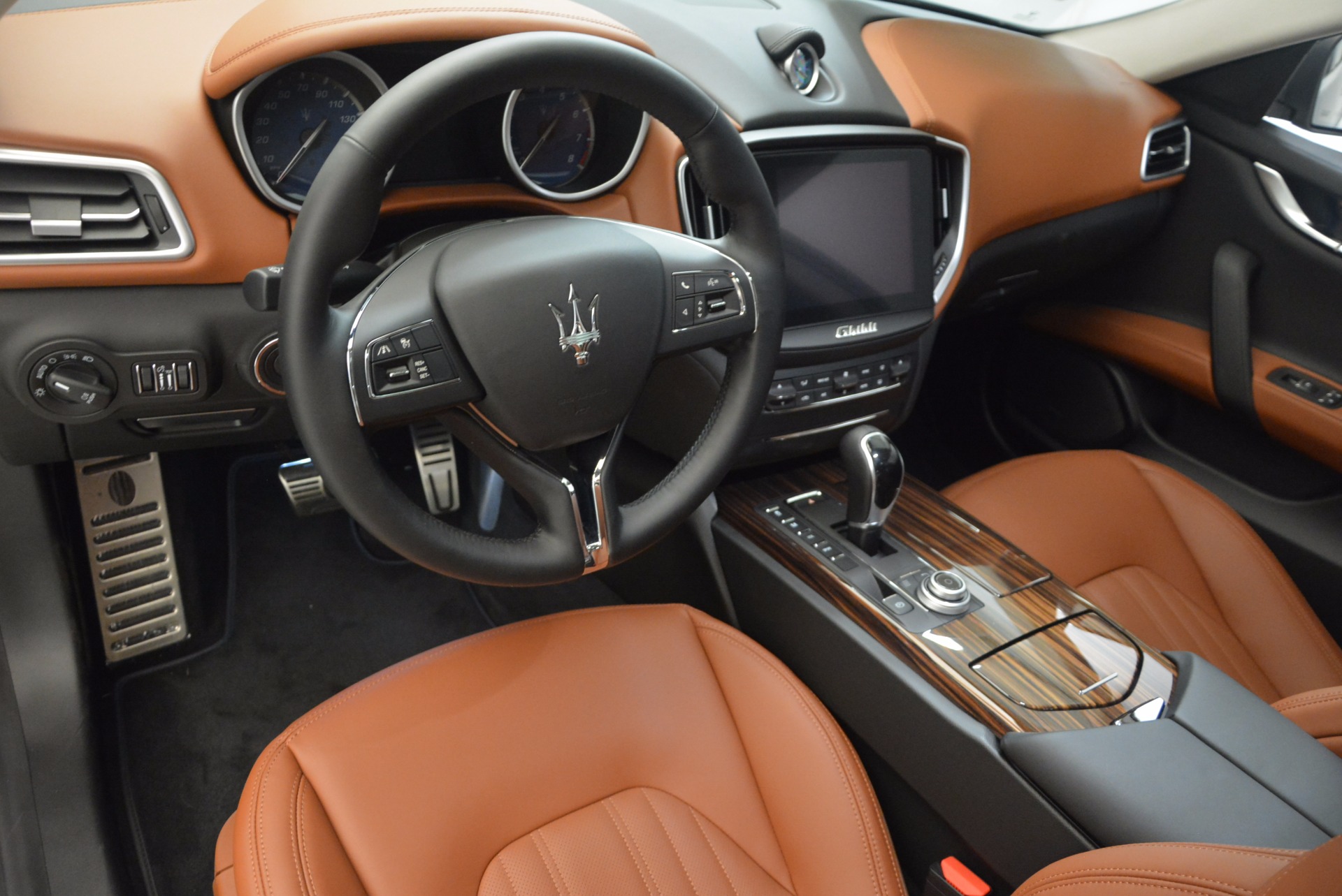 Extraordinary 2018 Maserati Ghibli Interior Pictures