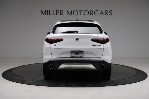 Used 2018 Alfa Romeo Stelvio Q4 for sale Sold at Aston Martin of Greenwich in Greenwich CT 06830 7