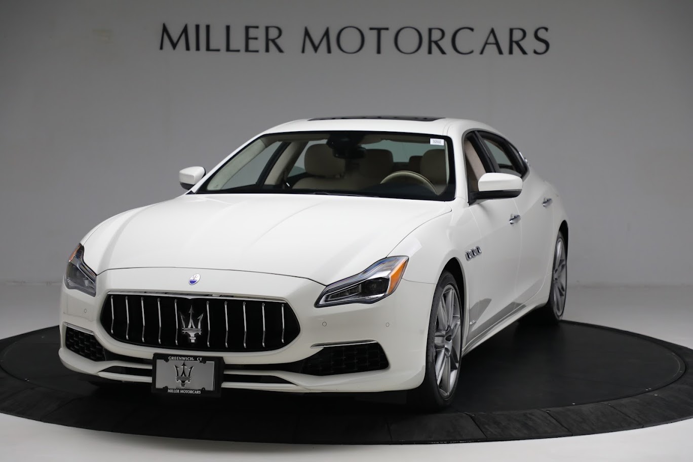 Used 2018 Maserati Quattroporte S Q4 GranLusso for sale Sold at Aston Martin of Greenwich in Greenwich CT 06830 1