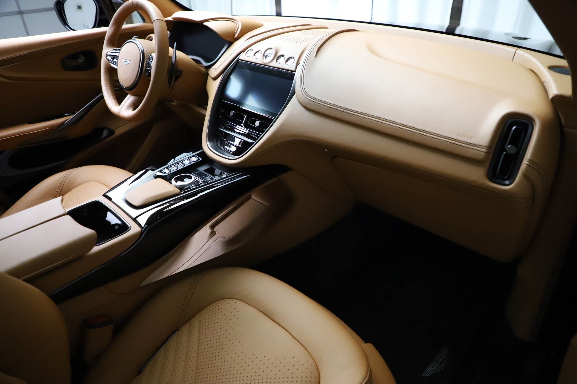New 2020 Aston Martin Dbx Suv For Sale Special Pricing Aston