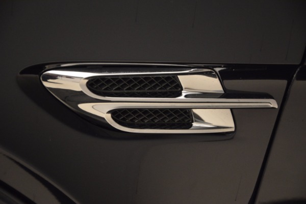 New 2018 Bentley Bentayga Signature for sale Sold at Aston Martin of Greenwich in Greenwich CT 06830 18