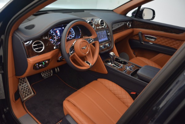 Used 2018 Bentley Bentayga W12 Signature for sale Sold at Aston Martin of Greenwich in Greenwich CT 06830 22