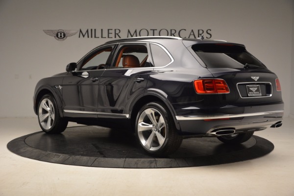 New 2018 Bentley Bentayga Signature for sale Sold at Aston Martin of Greenwich in Greenwich CT 06830 5
