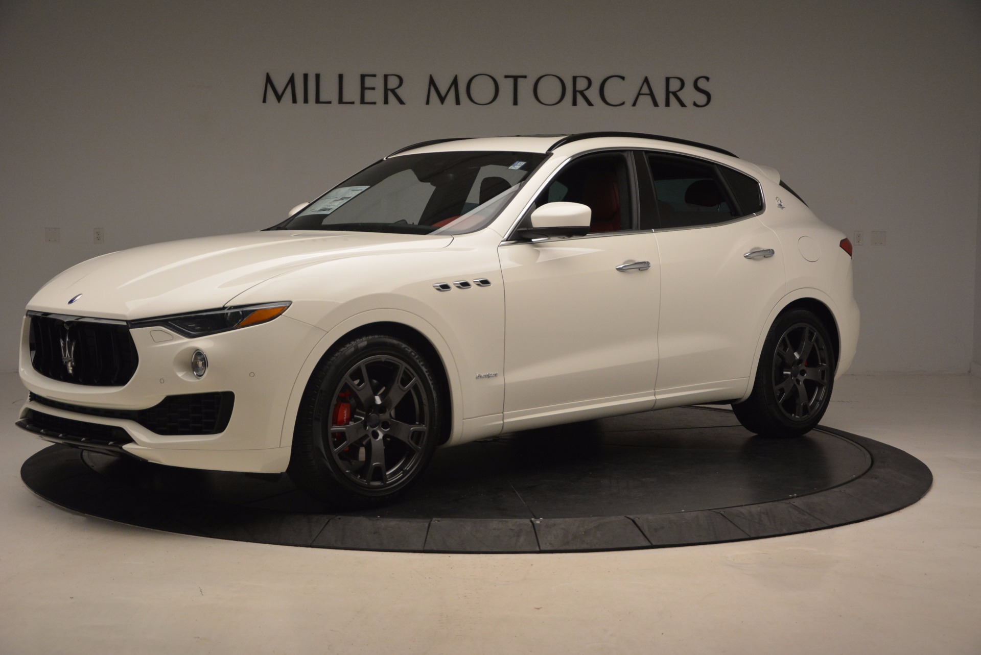 Maserati Levante 1:18ホワイトモデル Maserati Levante 1:18ホワイトモデル 1:18 Levante White – Maseratistore