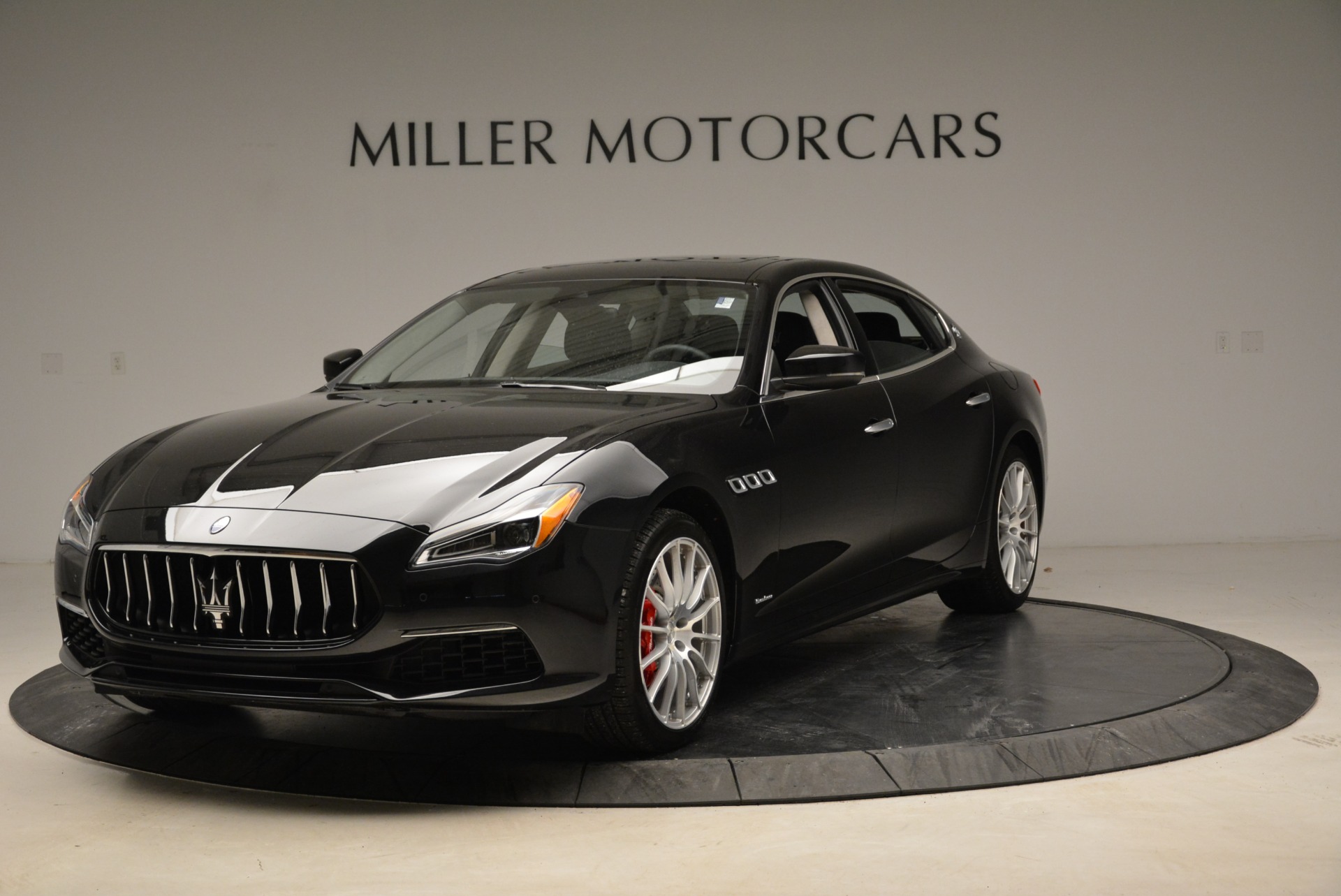 New 2018 Maserati Quattroporte S Q4 GranLusso for sale Sold at Aston Martin of Greenwich in Greenwich CT 06830 1