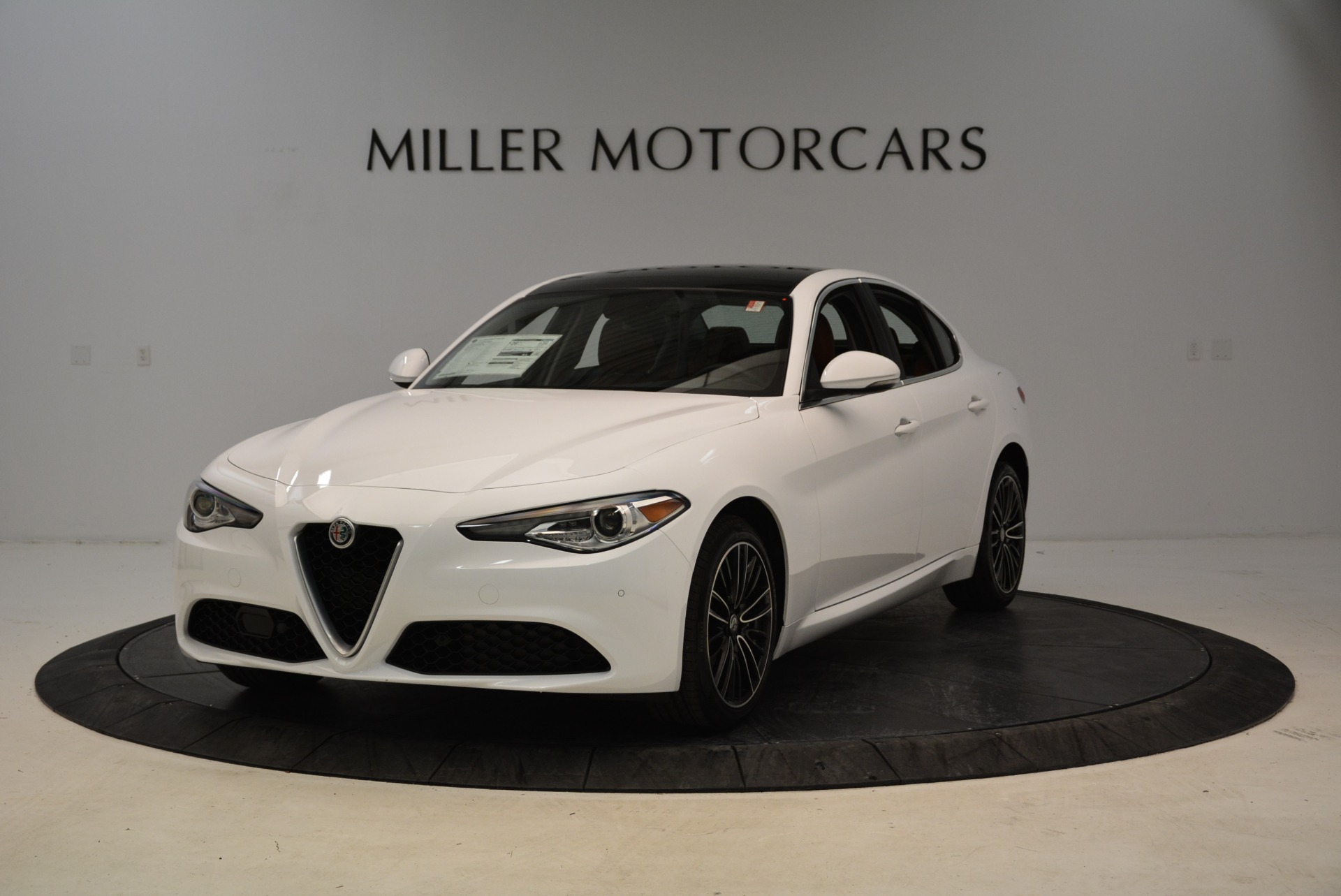 New 2018 Alfa Romeo Giulia Ti Lusso Q4 for sale Sold at Aston Martin of Greenwich in Greenwich CT 06830 1