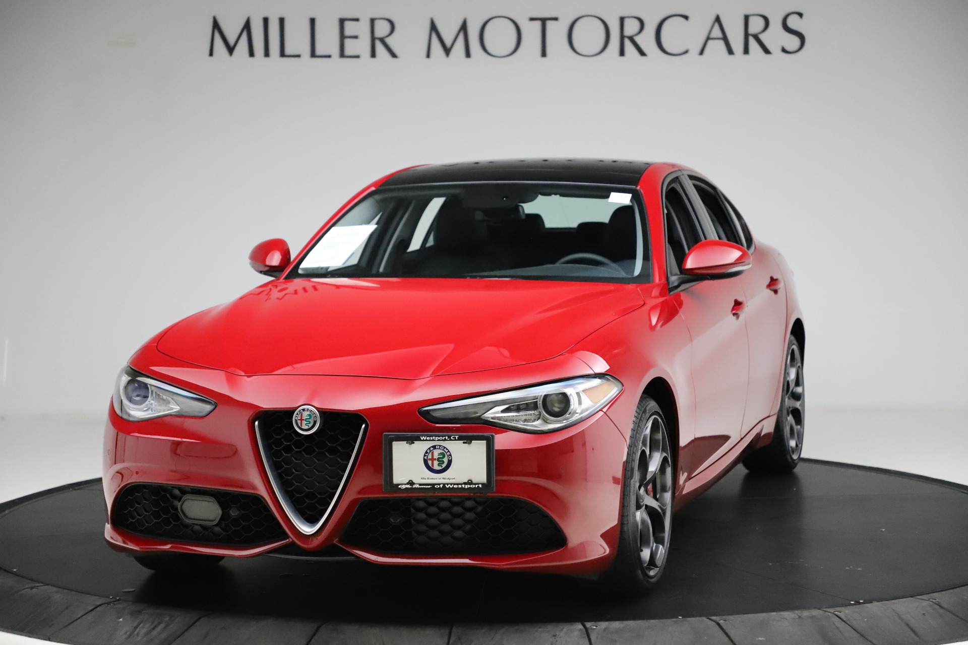 Used 2018 Alfa Romeo Giulia Ti Sport Q4 for sale Sold at Aston Martin of Greenwich in Greenwich CT 06830 1