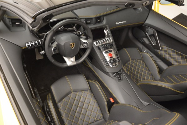 Used 2015 Lamborghini Aventador LP 700-4 Roadster for sale Sold at Aston Martin of Greenwich in Greenwich CT 06830 14