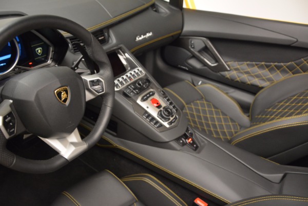 Used 2015 Lamborghini Aventador LP 700-4 Roadster for sale Sold at Aston Martin of Greenwich in Greenwich CT 06830 19