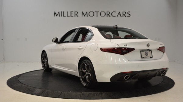 New 2018 Alfa Romeo Giulia Ti Sport Q4 for sale Sold at Aston Martin of Greenwich in Greenwich CT 06830 5