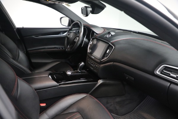 Used 2018 Maserati Ghibli S Q4 for sale $34,900 at Aston Martin of Greenwich in Greenwich CT 06830 16