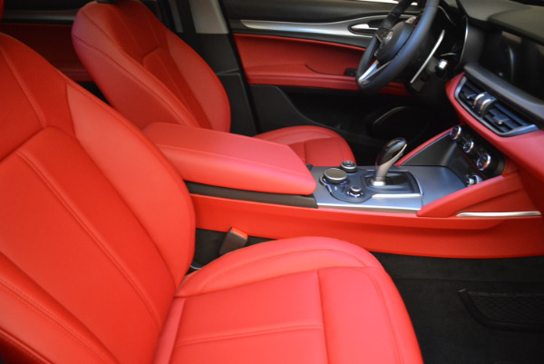 New 2018 Alfa Romeo Stelvio Sport Q4 for sale Sold at Aston Martin of Greenwich in Greenwich CT 06830 20