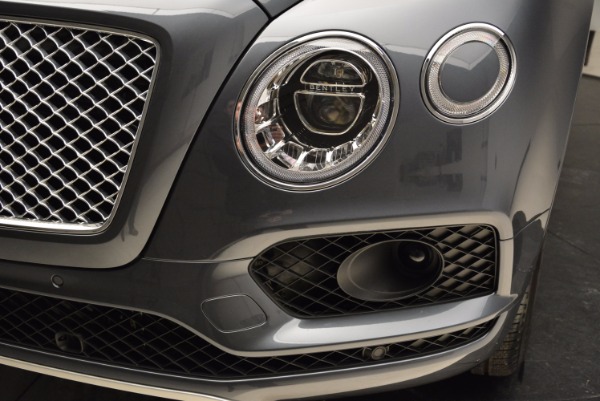 Used 2018 Bentley Bentayga W12 Signature for sale Sold at Aston Martin of Greenwich in Greenwich CT 06830 14