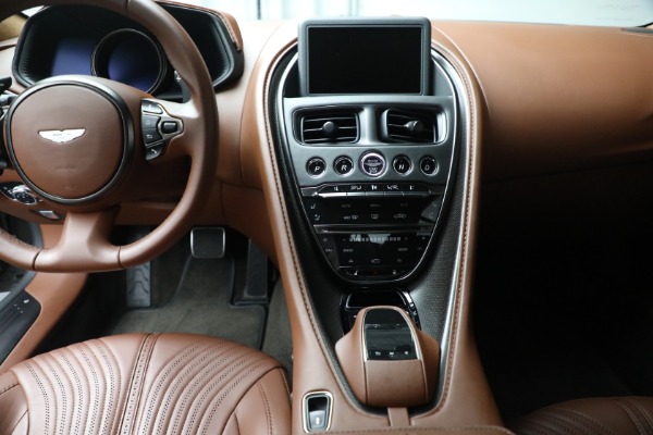 Used 2018 Aston Martin DB11 V12 for sale $127,900 at Aston Martin of Greenwich in Greenwich CT 06830 19