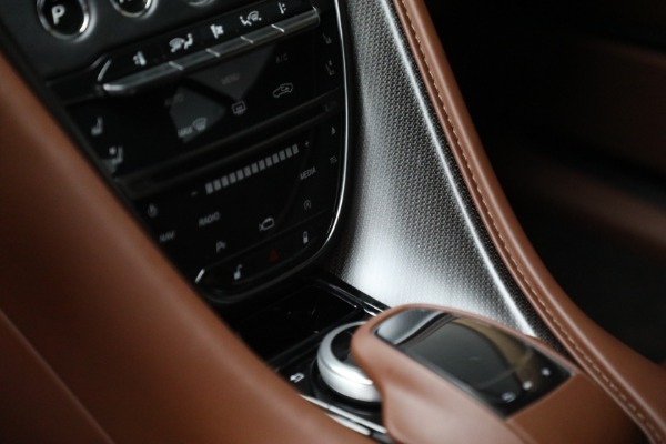 Used 2018 Aston Martin DB11 V12 for sale $127,900 at Aston Martin of Greenwich in Greenwich CT 06830 21