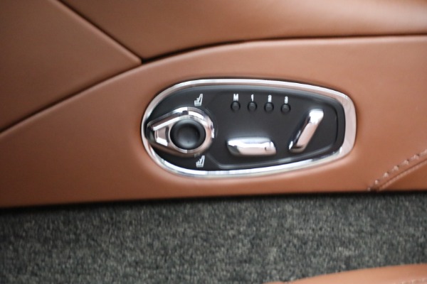Used 2018 Aston Martin DB11 V12 for sale $127,900 at Aston Martin of Greenwich in Greenwich CT 06830 23