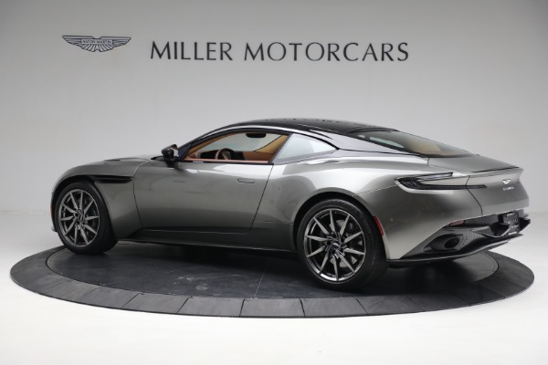 Used 2018 Aston Martin DB11 V12 for sale $127,900 at Aston Martin of Greenwich in Greenwich CT 06830 3