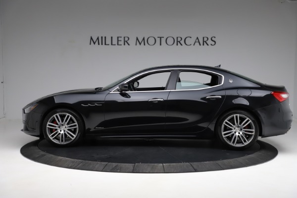 Used 2018 Maserati Ghibli S Q4 Gransport for sale Sold at Aston Martin of Greenwich in Greenwich CT 06830 3