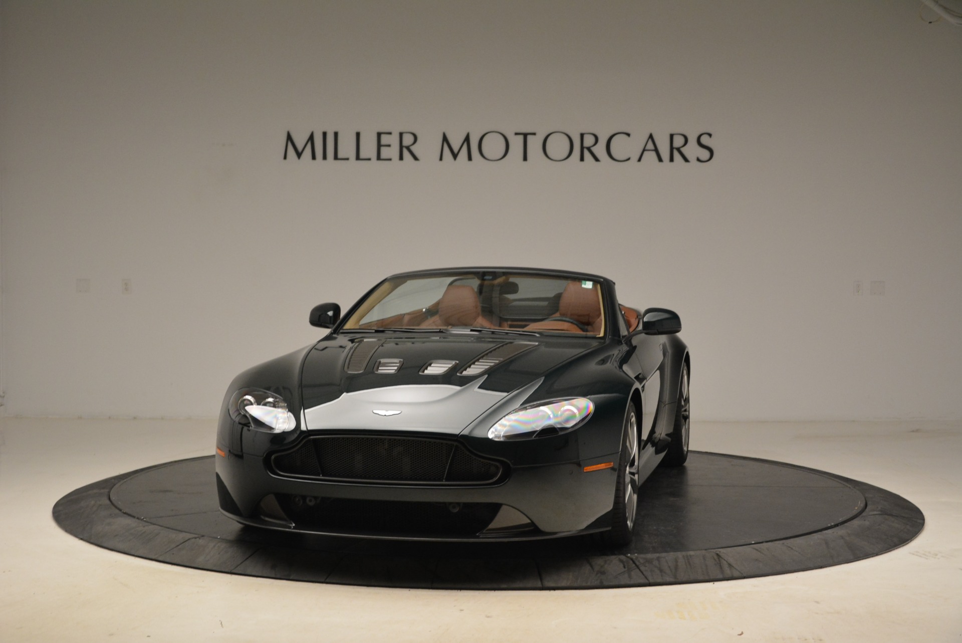 Used 2017 Aston Martin V12 Vantage S Roadster for sale Sold at Aston Martin of Greenwich in Greenwich CT 06830 1